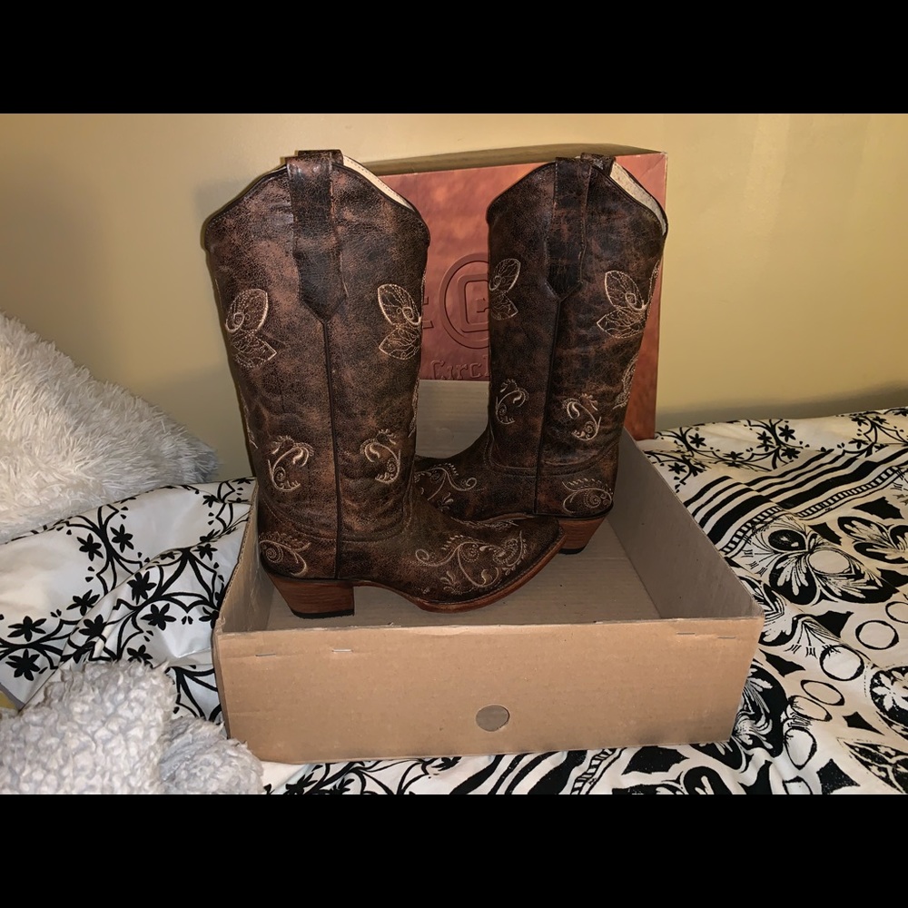 LD Distressed Brown-Bone Dragon Cow Girl Boots